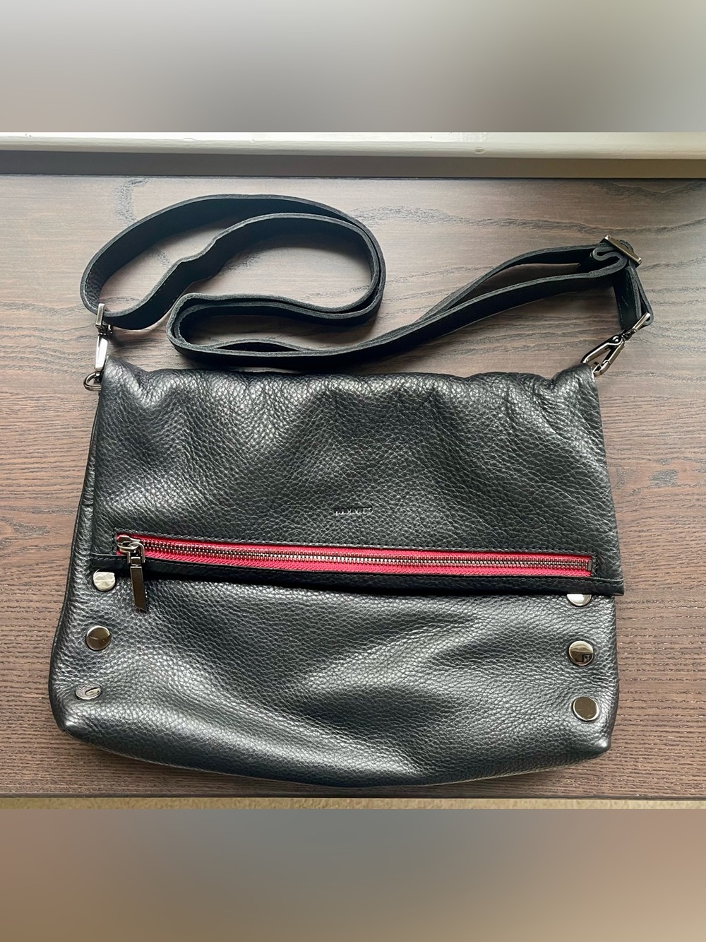 Hammitt VIP Black/Gunmetal Red-Zip Large